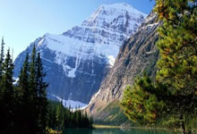 欧博官网:早报:10轮,3分,悬念犹在.